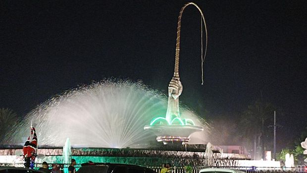 Taman Pecut Kota Blitar yang semakin cantik dengan air mancur warna-warni