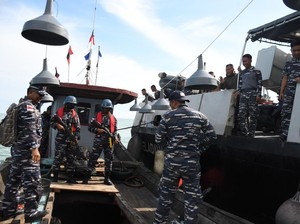 TNI AL Tangkap Kapal Nelayan Bawa PMI Ilegal di Asahan