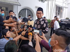 Ustaz Adi Hidayat Temui Ridwan Kamil, Beri Nasihat Penguat Hati