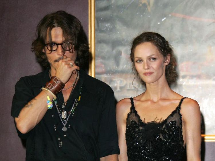 Fakta Vanessa Paradis, Mantan Johnny Depp yang Tak Nikah Selama 14 Tahun