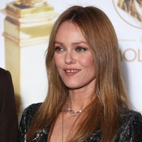 Lahir dengan nama Vanessa Chantal Paradis adalah seorang penyanyi, aktris dan model asal Prancis. Dia memulai kariernya di dunia hiburan dari usia yang sangat muda. Foto: dok. Getty Images/WireImage/Laurent Viteur