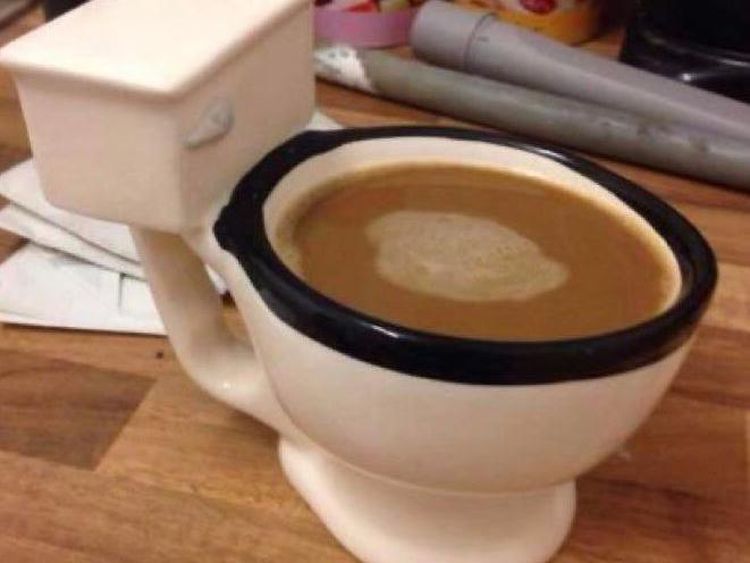 10 Wadah Minuman Unik versi Netizen Ini Bikin Geleng Kepala