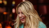 Blake Lively pertama kali mencuri perhatian lewat film The Sisterhood of the Traveling Pants yang dirilis tahun 2005. (Foto: WireImage/George Pimentel)  