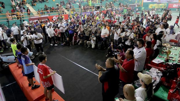 Kejuaraan Bulutangkis Piala Gubernur Jawa Timur 2022 digelar pada 28 Mei-4 Juni 2022 di GOR Sudirman, Surabaya, Jatim.