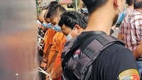 Komplotan Obot cs ini merupakan maling motor yang paling diburu petugas di Garut. Mereka ditangkap dalam Operasi Libas Lodaya 2022.