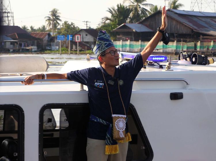 Menparekraf Sandiaga Kunjungi Desa Wisata Kubah Basiri