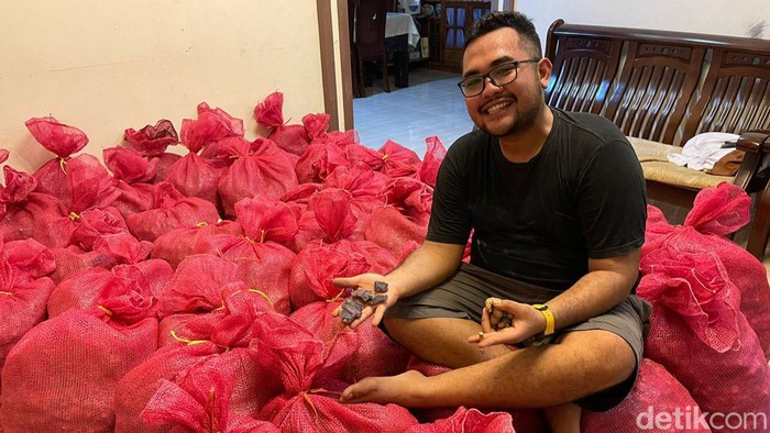 Muhammad Fauzal memilih fokus bisnis kunyit hitam daripada menjadi karyawan BUMN