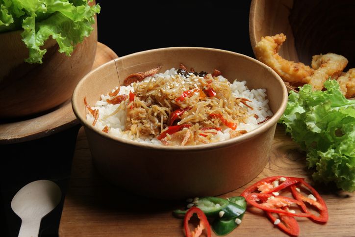 Liwet rice or nasi lemak with spicy salt fish.