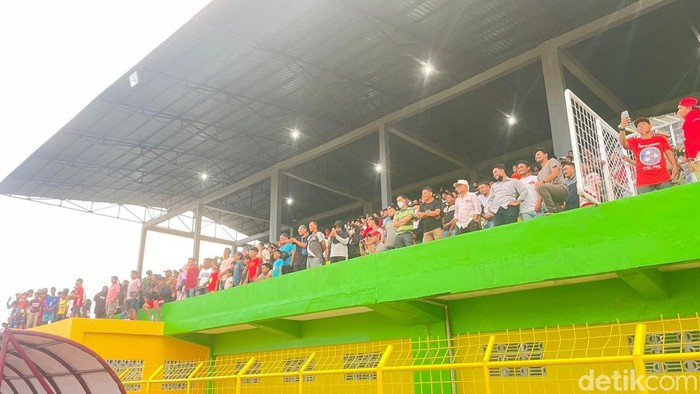 PSM Makassar latihan di Stadion Gelora BJ Habibie Parepare.