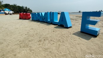 Salah satu objek foto yang banyak disinggahi pengunjung. Dipotret menggunakan mode street dengan filter 90s pop. Foto: Adi Fida Rahman/detikINET