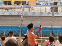 Menangkap Keseruan Formula E dengan Kamera Realme GT Neo 3T