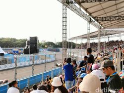 Menangkap Keseruan Formula E dengan Kamera Realme GT Neo 3T