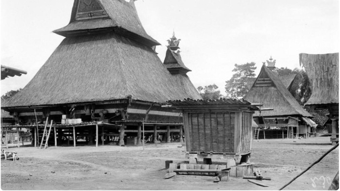 Rumah adat Karo, Si Waluh Jabu