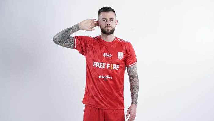 Aaron Evans resmi gabung Persis Solo, Senin (6/6/2022).