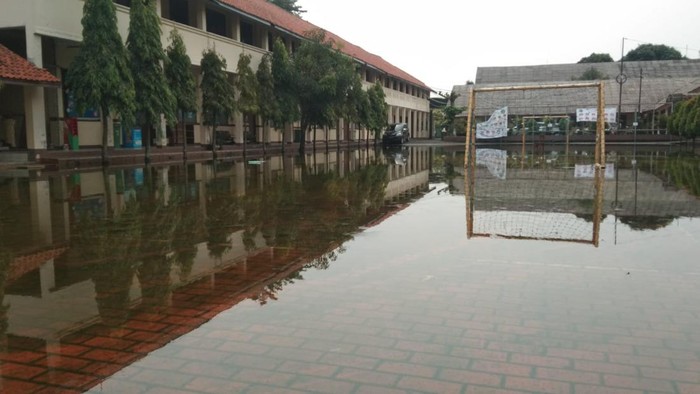 Banjir di SMA Negeri 4 Tangsel (Khairul-detikcom)