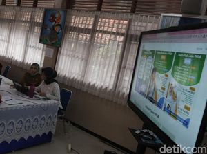 Begini Sibuknya Sekolah di Bandung Saat PPDB Dimulai