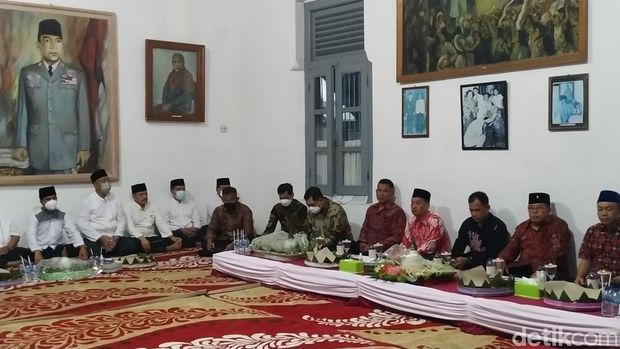 Brokohan dan perhelatan Wayang Kulit semalam suntuk peringati Hari Lahir Bung Karno