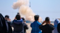JIUQUAN, CHINA - JUNE 05: (L - R) Astronauts Cai Xuzhe, Liu Yang and Chen Dong of the Shenzhou XIV manned space mission attend a see-off ceremony at the Jiuquan Satellite Launch Center on June 5, 2022 in Jiuquan, Gansu Province of China. (Photo by VCG/VCG via Getty Images)