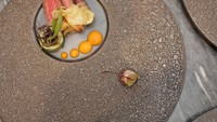 Chef Sean McDougall, mengatakan bahwa seluruh daging yang diolahnya memiliki kriteria marble 7 atau yang berarti memiliki sebaran lemak tinggi. Semakin tinggi sebaran lemak atau marble pada daging itu, maka semakin lembut teksturnya. Foto: dokumentasi MLA