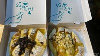 Selain tiga menu di atas, Gamchi masih memiliki menu andalan lainnya. Seperti Gamchi Korean Sweet, yaitu roti manis original dengan pilihan saus manis, dan ditaburi gula halus.  Foto: detikFood