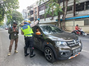 Sejumlah Pengendara Kaget dan Tak Tahu Ada Titik Baru Ganjil Genap di Jakpus