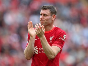 Resmi! James Milner Bertahan Setahun Lagi di Liverpool