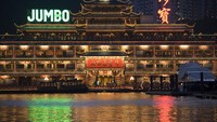 Restoran Jumbo Kingdom atau Jumbo Floating Restaurant yang begitu ikonik di Hong Kong telah mengumumkan bahwa mereka tutup permanen. Salah satu penyebabnya adalah masalah finansial.