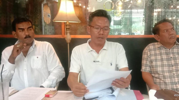 Kuasa hukum Kodrat Shah, Azhar Limbong