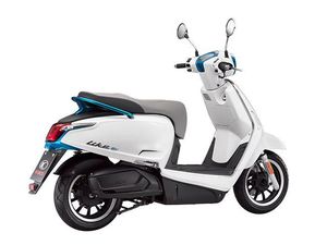 Skuter Listrik Kymco Ini Menarik Banget: Bisa Tempuh 199 Km, Dicas Sejam Penuh