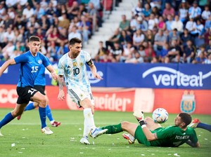Messi Lewati Catatan Puskas