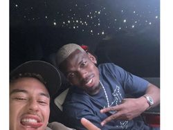 Meme Kocak Paul Pogba Tinggalkan MU dan Merapat ke Juventus