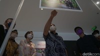 Bupati Tangerang Ahmed Zaki Iskandar menyampaikan apresiasi dan mendukung semangat pewarta dalam ini pameran foto. “Mudah mudahan pameran ini bisa mendukung dan juga menginformasikan ke masyarakat,” katanya dalam sambutan.