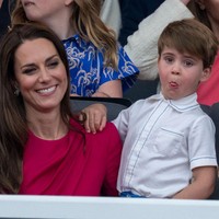 Sepanjang pertunjukan, Pangeran Louis memperlihatkan polah yang membuat siapapun yang melihatnya gemas. Foto: Getty Images