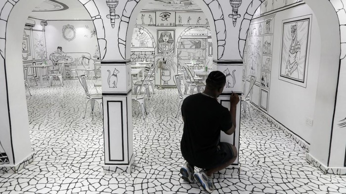 Potret Unik Restoran di Nigeria, Serasa Dalam Buku Komik A view of the Sketch restaurant, which is Africa's first 2D/3D restaurant, in Lagos, Nigeria, May 23, 2022. Picture taken May 23, 2022. REUTERS/Temilade Adelaja