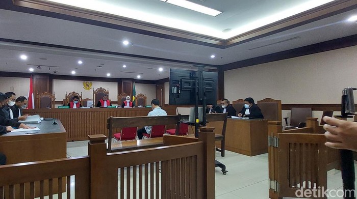 Sidang Penyuap Bupati Langkat