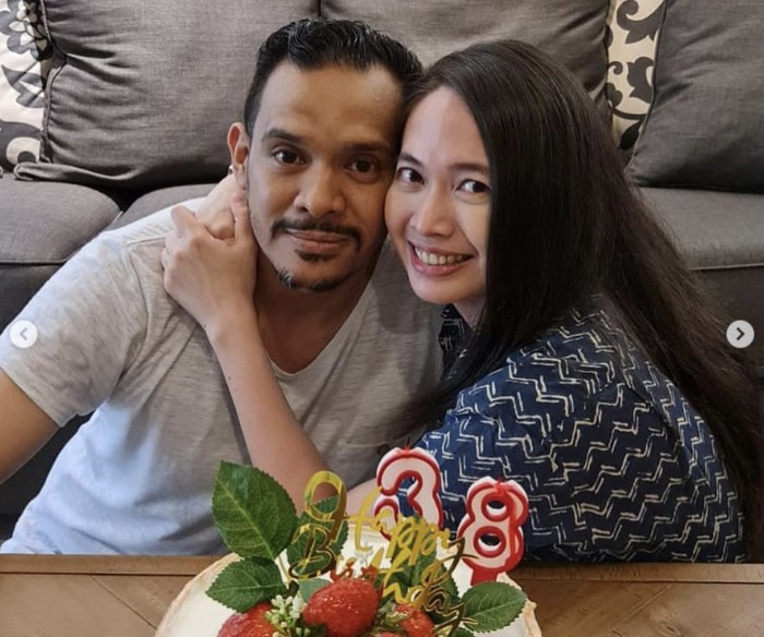 Verlita Evelyn Asyik Ngeliwet hingga Makan Asinan Buah Bareng Teman Verlita Evelyn Asyik Ngeliwet hingga Makan Asinan Buah Bareng Teman
