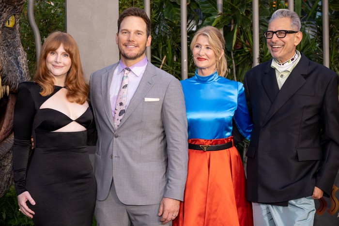 1401462279 HOLLYWOOD, CALIFORNIA - JUNE 06: (L-R) Bryce Dallas Howard, Chris Pratt, Laura Dern and Jeff Goldblum arrive at the Los Angeles premiere of Universal Pictures' 'Jurassic World Dominion' on June 06, 2022 in Los Angeles, California. (Photo by Emma McIntyre/WireImage)
