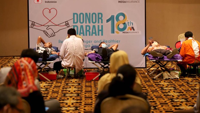 Aksi donor darah digelar dalam rangka memperingati HUT PT. Asuransi Umum Mega yang ke 18th. Mengusung tema Recover Stronger and Healthier with Mega Insurance.