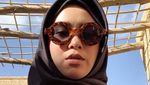 Biasa Tomboi, 7 Seleb Ini Bikin Pangling saat Berhijab