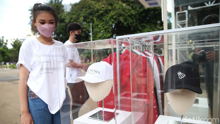 Berburu Pernak-pernik Indonesia Masters 2022 Indonesia Masters 2022 tengah digelar di Istora Senayan, Jakarta. Booth Official Merchandise PBSI jadi tempat pengunjung berburu pernak-pernik Indonesia Masters 2022.