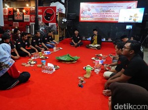 Komunitas Banyuwangi Ulas Ketauhidan Soekarno dalam Bulan Bung Karno