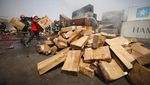 Duar... Gudang Kontainer di Bangladesh Hancur Gegara Ledakan Hebat
