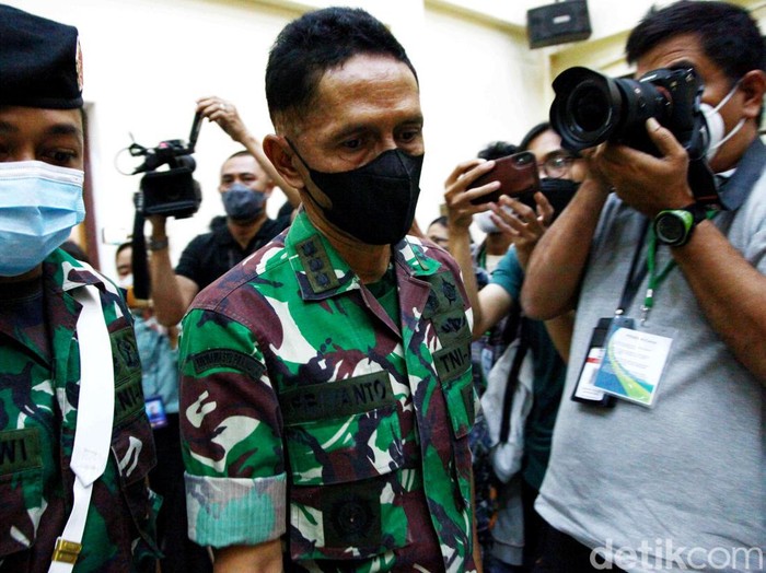 Kolonel Inf Priyanto tiba di Pengadilan Militer Tinggi II, Cakung, Jakarta Timur. Ia akan menjalani sidang vonis kasus pembunuhan sejoli Handi-Salsa.