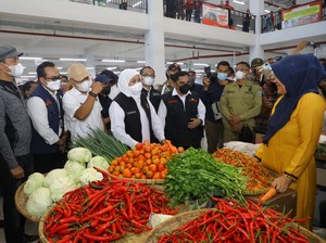 Gubernur Khofifah Minta Petani Tanam Cabai Varietas Genjah