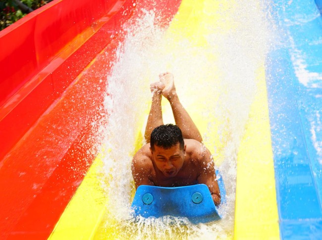 Hawai Waterpark di Malang Suguhkan 12 Wahana Seru