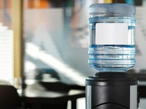 Kok Bisa Air Minum di Galon Berlumut? Penyebab hingga Cara Cegahnya