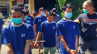 Polresta Bandung ringkus 56 tersangka pencurian dengan pemberatan (curat) dalam Operasi Libas Lodaya 2022 saat dirilis di Mapolresta Bandung, Selasa (7/6/2022).