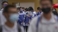 Seleksi masuk perguruan tinggi bisa jadi merupakan salah satu tes terberat bagi pelajar di belahan dunia manapun. Tetapi, gaokao kerap diklaim sebagai yang paling ekstrem. Dilansir dari CNN, gaokao adalah ujian yang berlangsung selama 9 jam dan diselenggarakan selama dua hari.