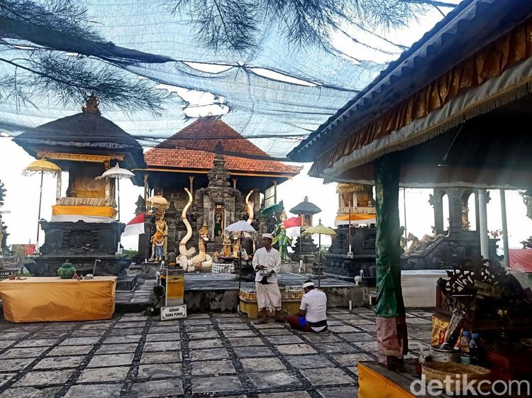 Mengunjungi Pura Campuhan Windhu Segara, Tempat Melukat di Bali