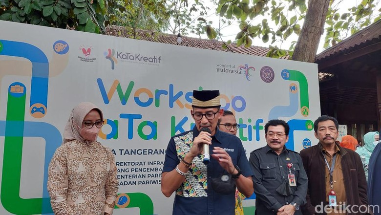 Menparekraf Sandiaga Uno Menparekraf Sandiaga Uno